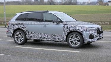 Audi Q7 spy shot