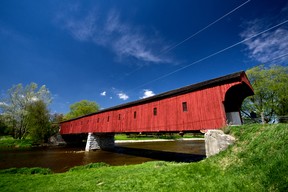 Die überdachte Brücke in West Montrose, Ontario, Kanada