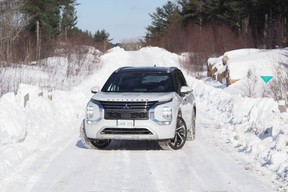 2023 Mitsubishi Outlander PHEV