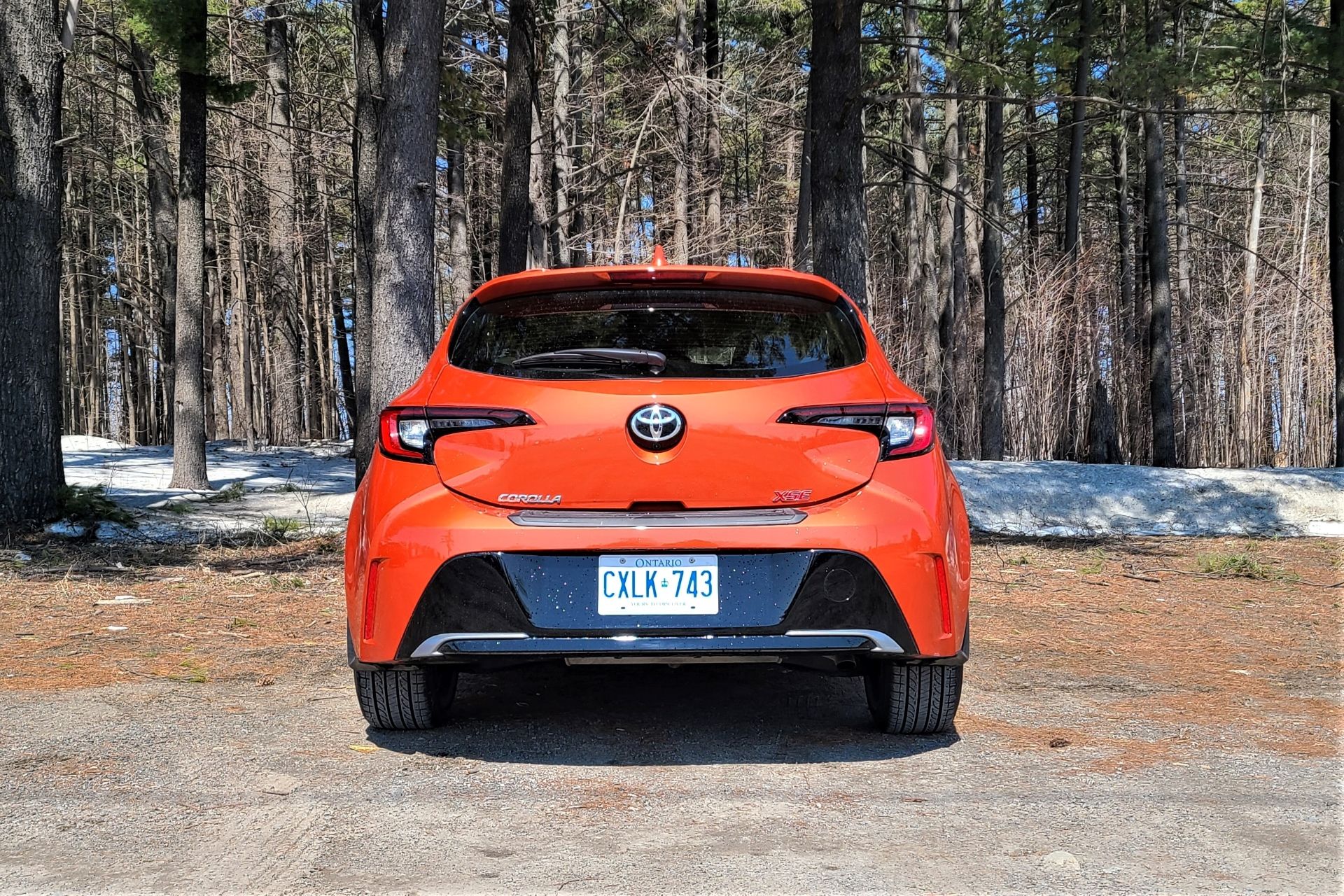 Essai comparatif 2023: Toyota Corolla Hatchback vs Toyota Corolla Cross ...