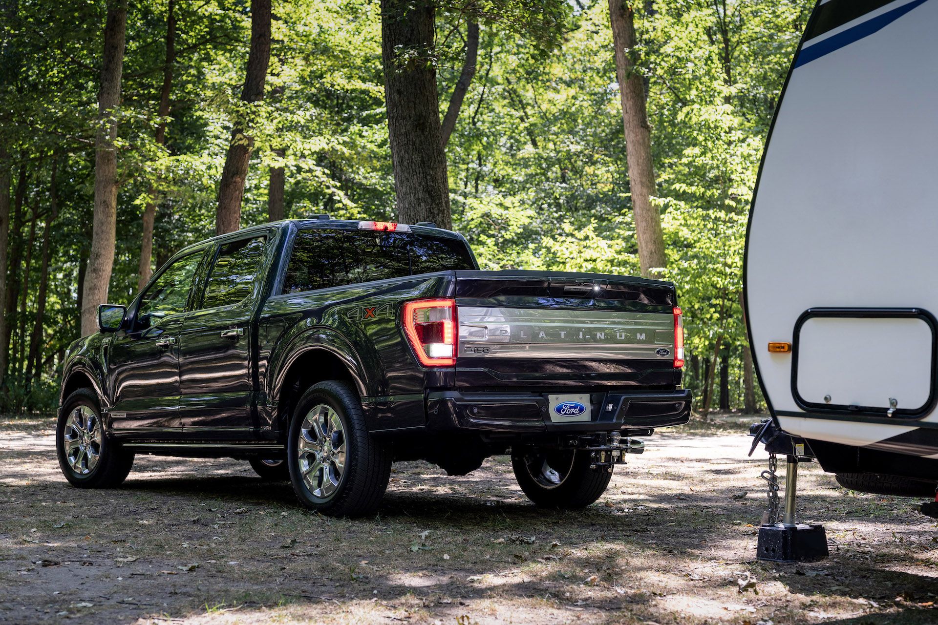 Ford trucks can now use AI to hook up trailers