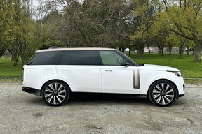 2023 Land Rover Range Rover SV