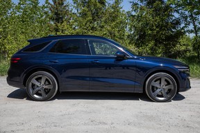 2023 Genesis GV70