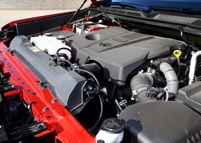 2023 Toyota Tundra CrewMax Platinum L