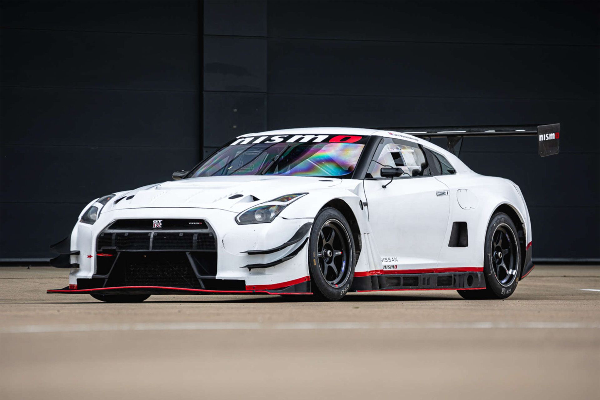 actual-nissan-gt-r-at-heart-of-gran-turismo-movie-up-for-sale-driving