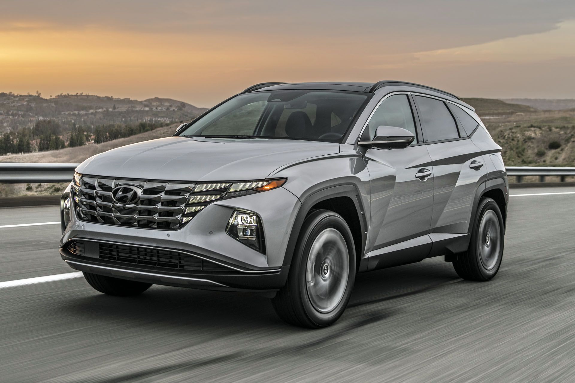 Hyundai Tucson drops FWD, base trim for 2024
