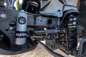 2024 Jeep Wrangler Rubicon 4xe mit Jeep Performance Parts (JPP) 2-Zoll-Höherlegungssatz mit Bilstein-Komponenten