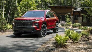 2024 Chevrolet Traverse RS in Radiant Red Tintcoat