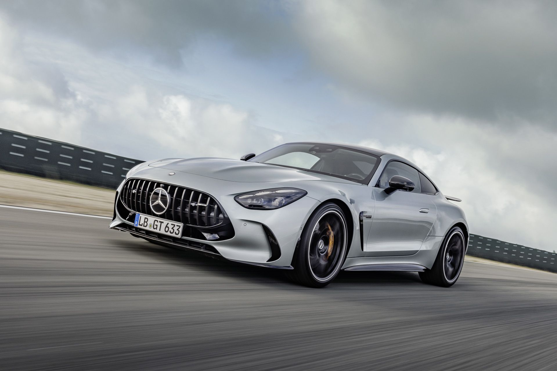 2024 Mercedes-AMG GT is longer, wider, and taller