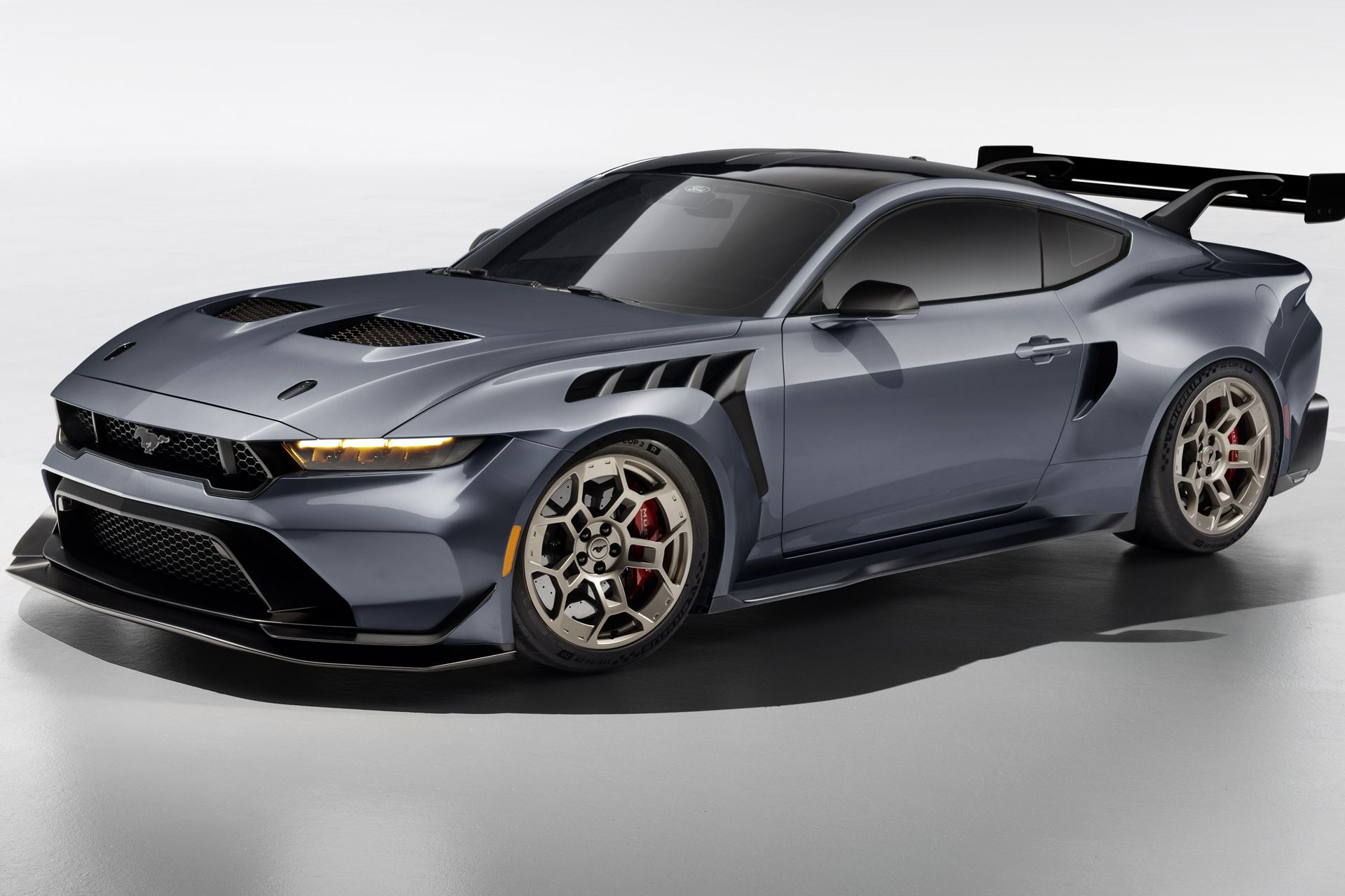 2025 Ford Mustang GTD is a Canadian-built 800-hp supercar