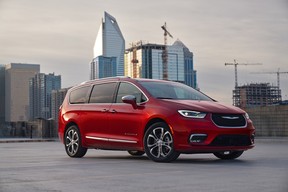 2024 Chrysler Pacifica Pinnacle