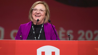 Lana Payne speaks on stage as Unifor, Canada's largest private-sector union, announce her as their new president to replace outgoing leader Jerry Dias in Toronto, Ontario, Canada August 10, 2022