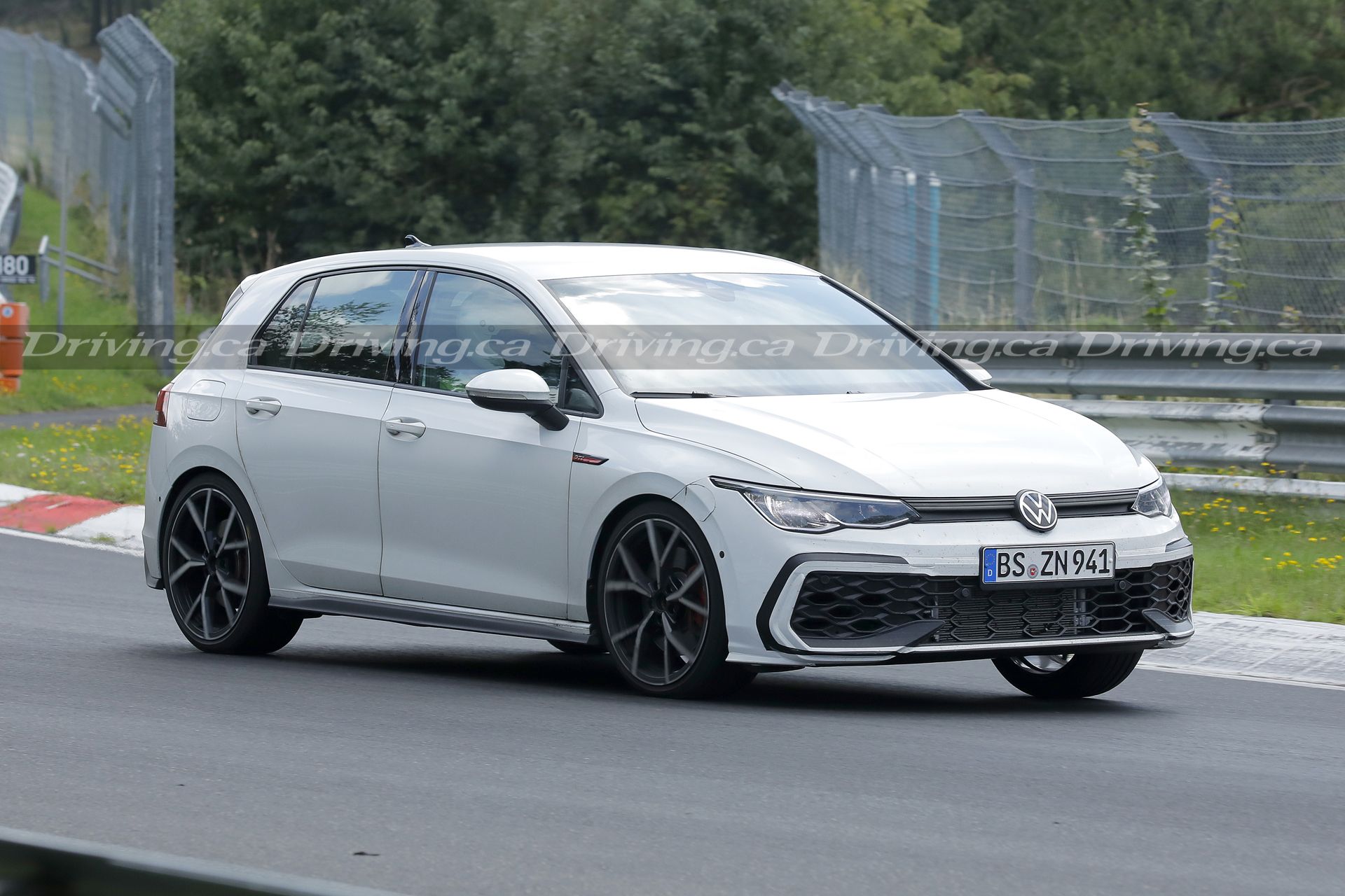 2024 Volkswagen Golf facelift spied with new look, super-sized screen -  Drive