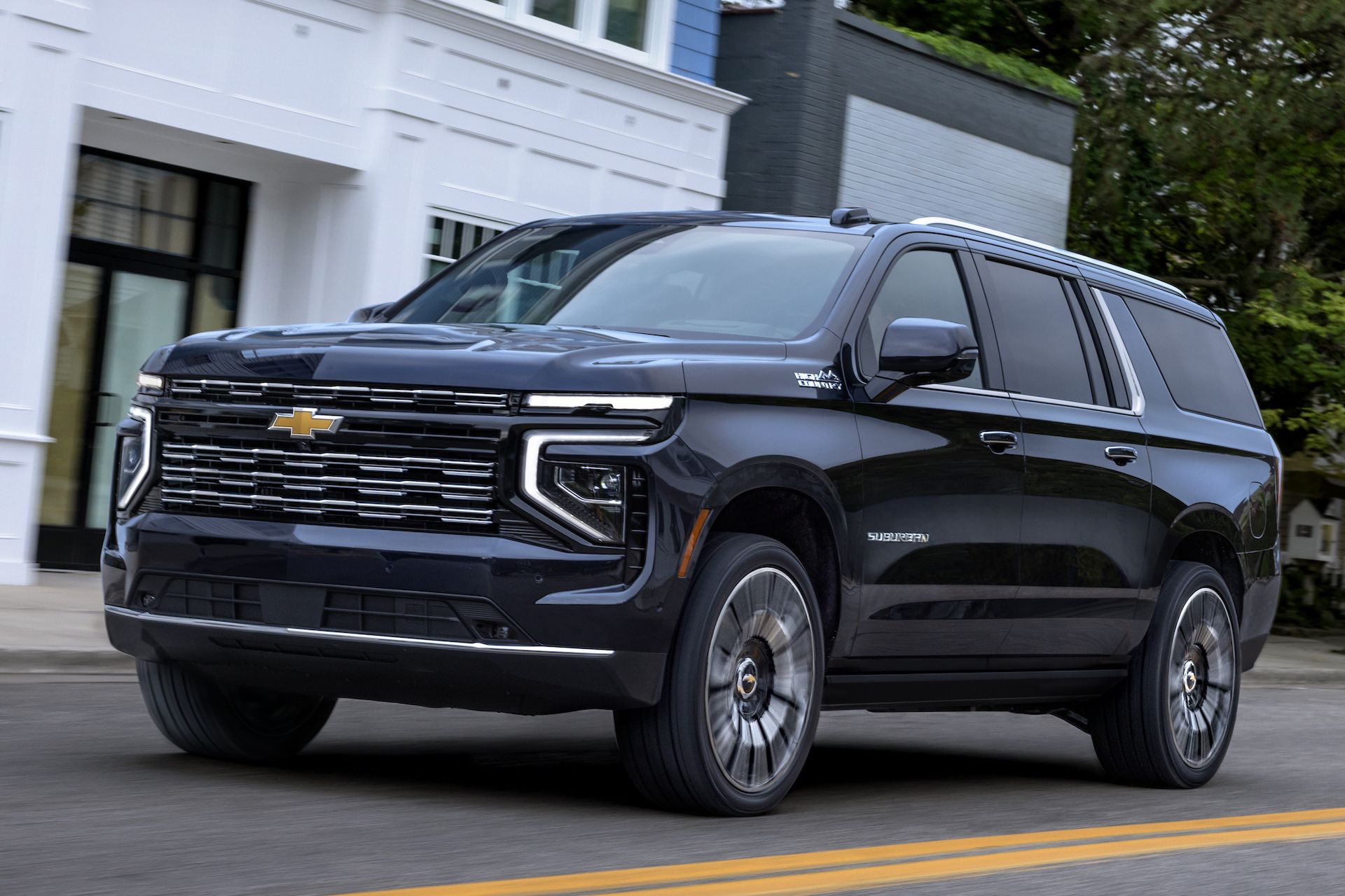 2025 Chevrolet Tahoe And Suburban | First Look - Reviews | Driving