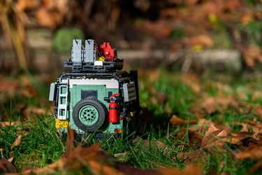 The LEGO Land Rover Defender kit