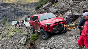 Toyota 4Runner recovery on Black Bear Pass