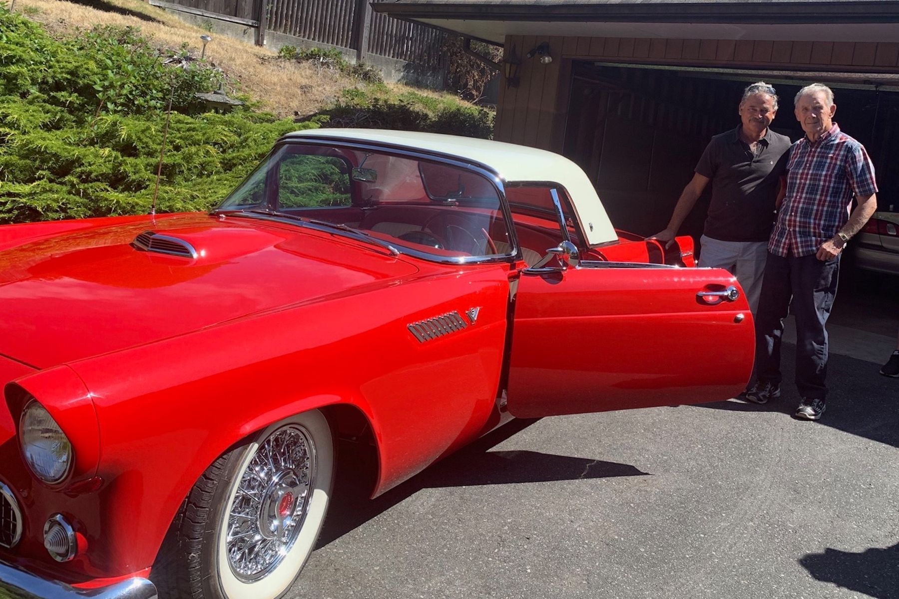 Collector Classics: 1955 Ford Thunderbird convertible | Driving