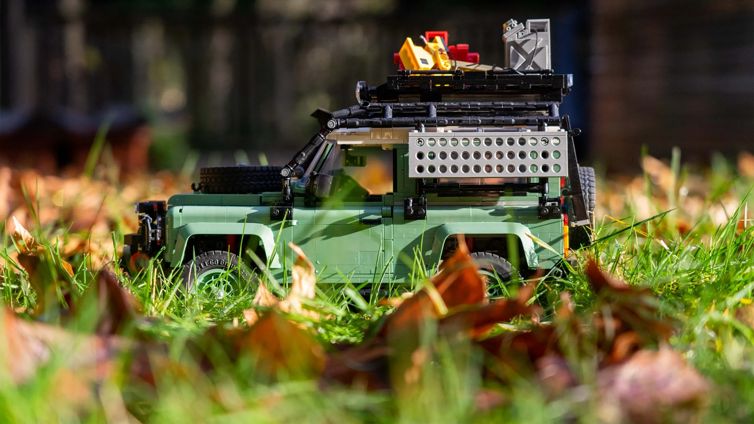 New Land Rover Defender Ends Up On A Tow Truck In Lego Form