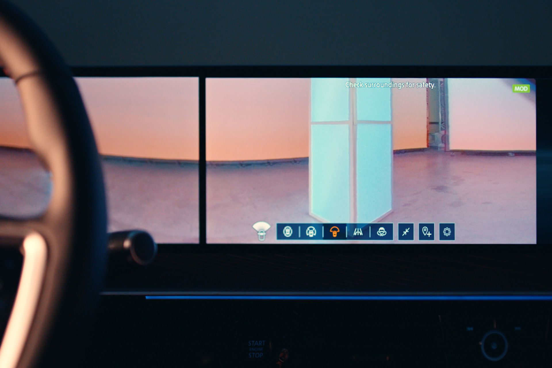 2025 Infiniti QX80 teaser shows off twin 14.3-in HD displays | Driving