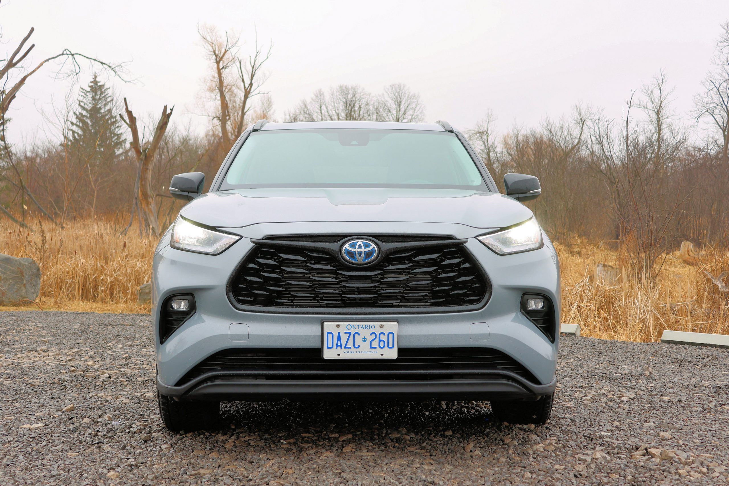 2024 Toyota Highlander Hybrid Review - Reviews | Driving