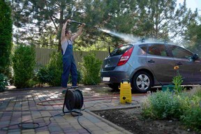 wash the car with pressure washer