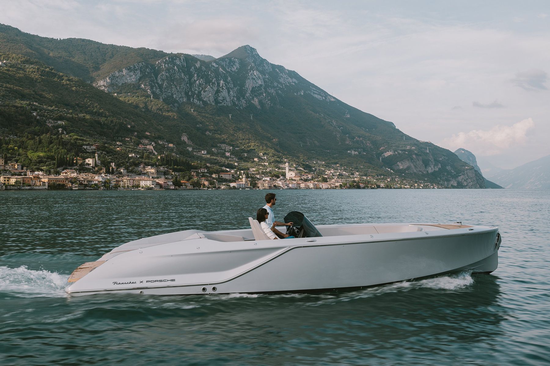 Frauscher x Porsche 850 Fantom Air