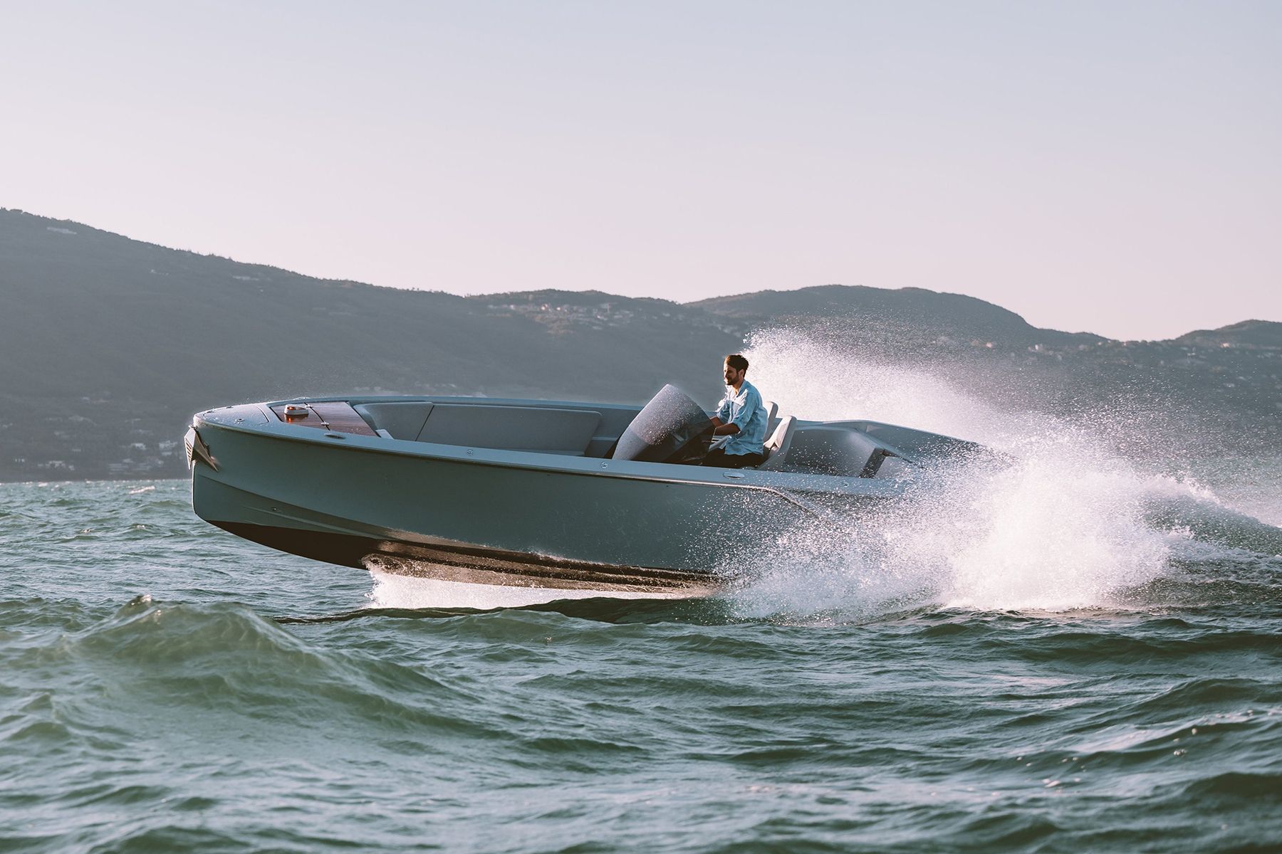 Frauscher x Porsche 850 Fantom Air