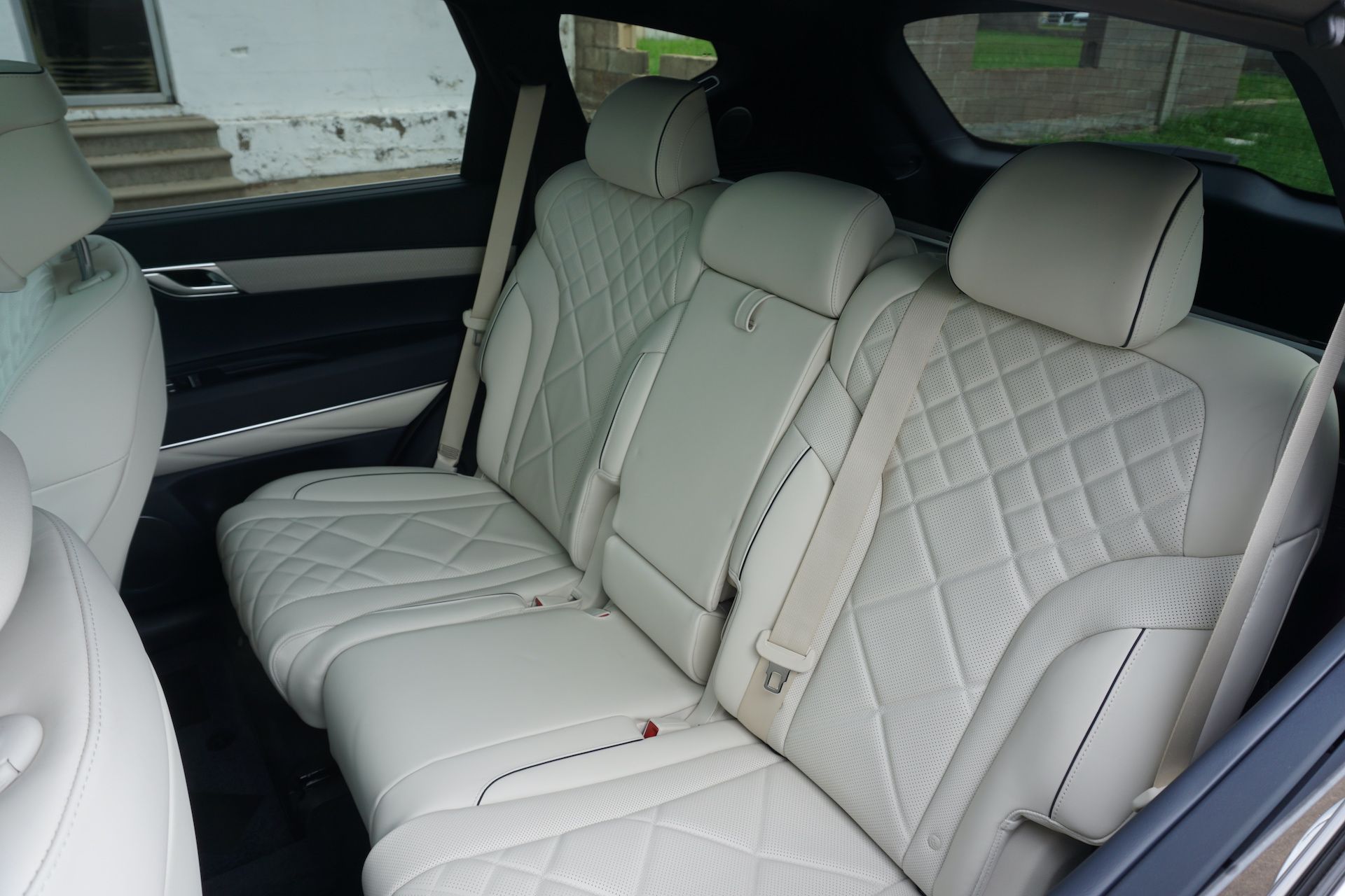 2025 Genesis GV80 13