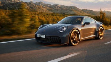 2025 Porsche 911 Carrera GTS T-Hybrid