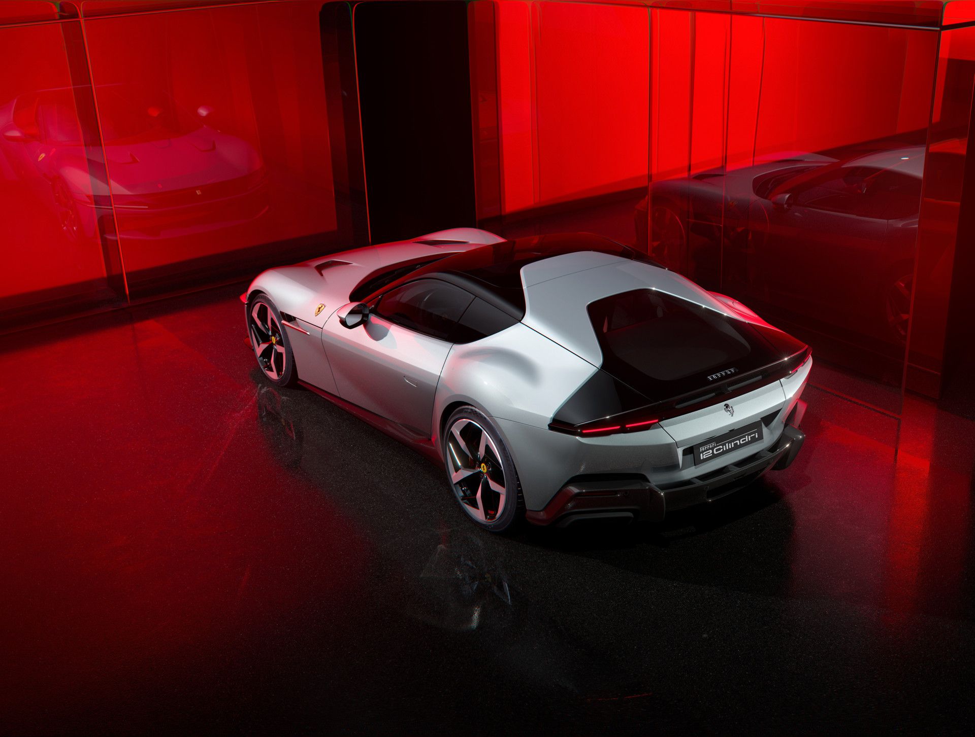 Ferrari '12Cilindri' V12 Grand Tourer Unveiled | Driving