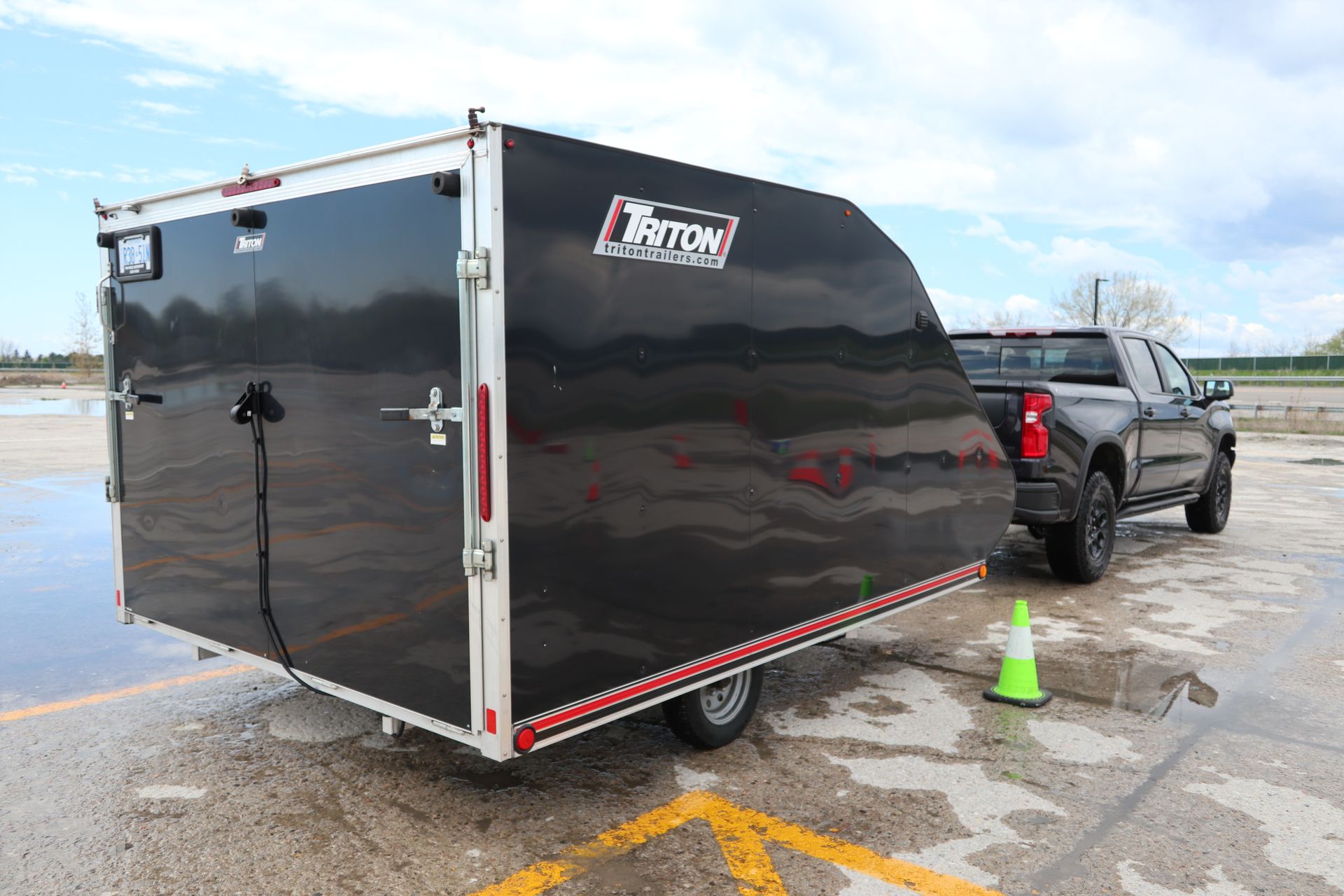 The Transparent Trailer view requires an optional rear-mounted trailer camera