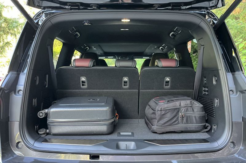 Luggage Area Kit | INFINITI QX80 2025 Luggage Area Kit | INFINITI QX80 2025