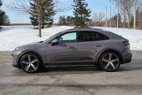 2025 Porsche Macan 4 Electric