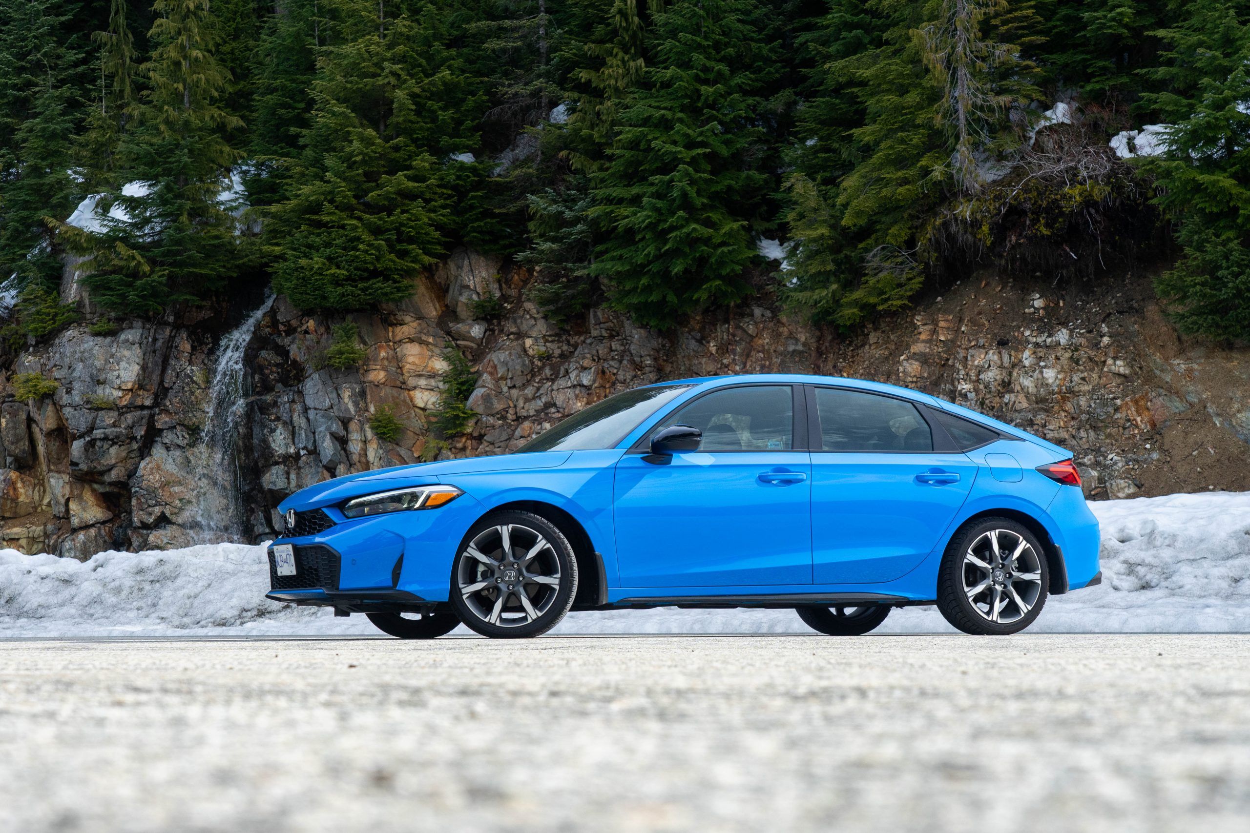 Best-Selling Cars: Canadian-built Toyota RAV4, Honda Civic to end 2025 as Canada's best sellers