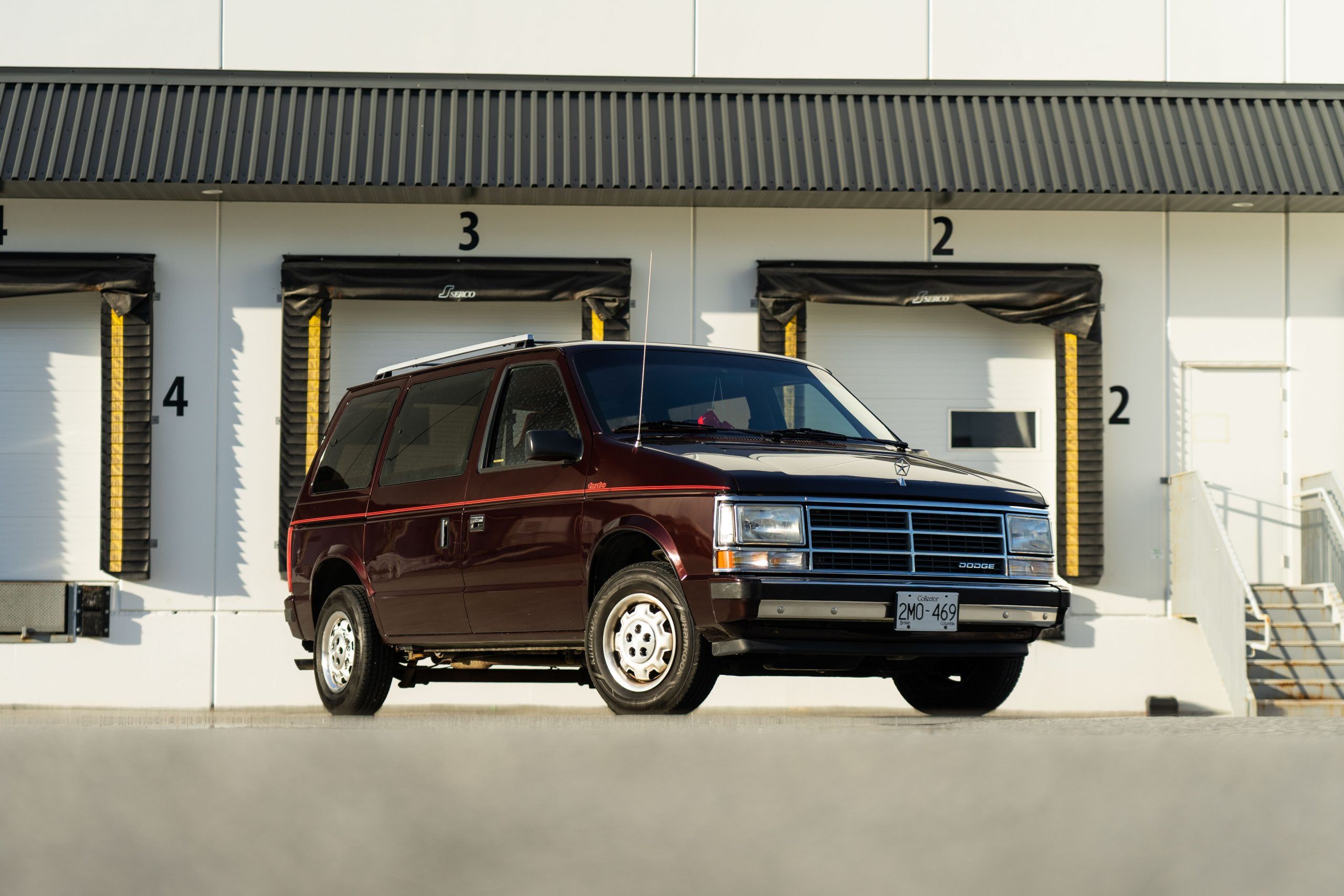 Jonathan Corrigan's 1989 Dodge Caravan SE