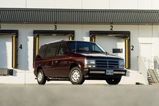 Jonathan Corrigan's 1989 Dodge Caravan SE