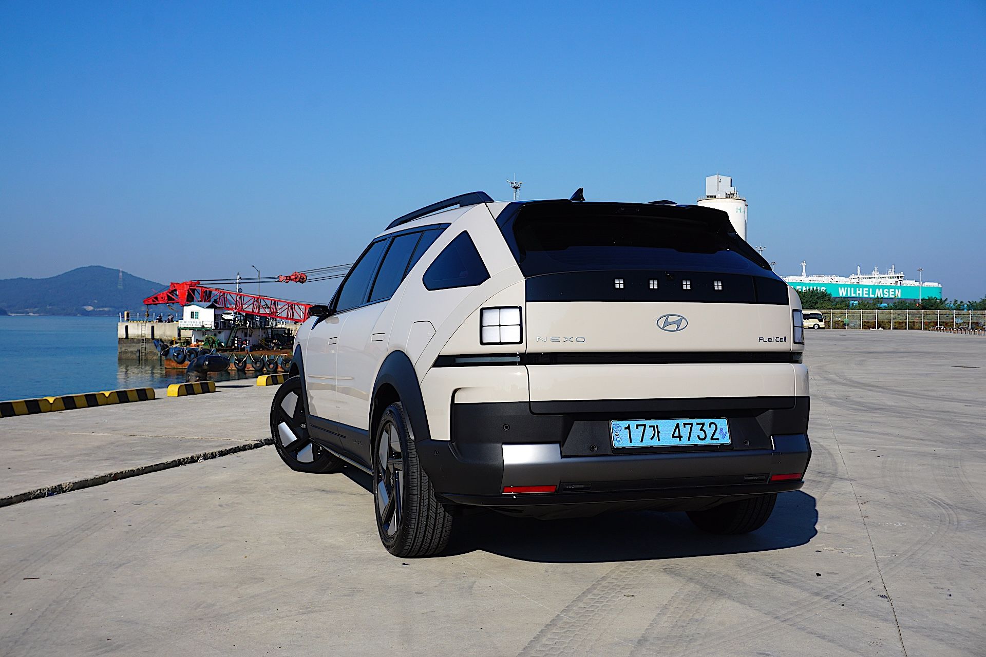 First Drive: 2026 Hyundai Nexo FCEV | Reviews Gallery - Reviews | Driving