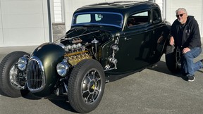 1933 Ford hot rod