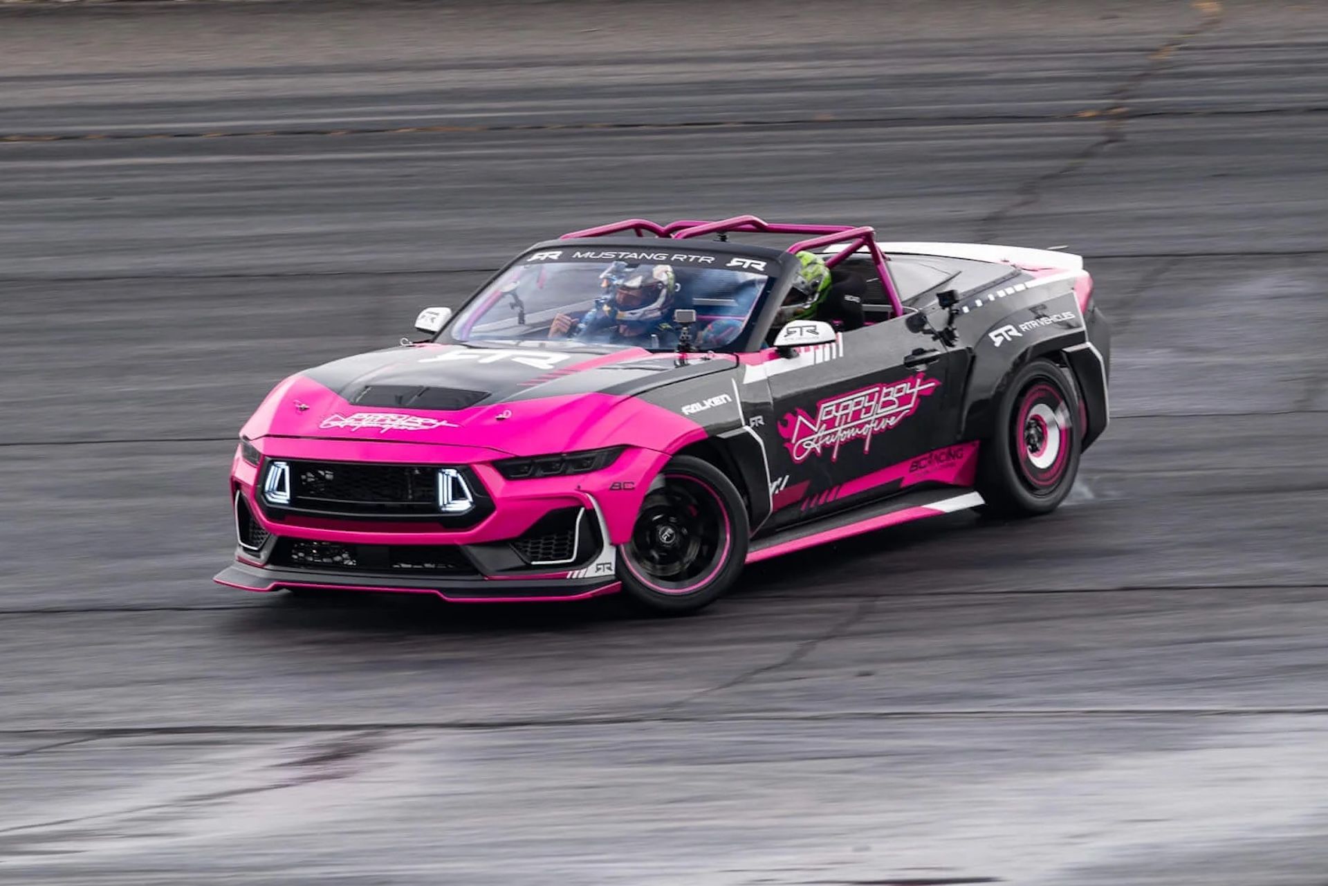 Mustang RTR Spec 5-D