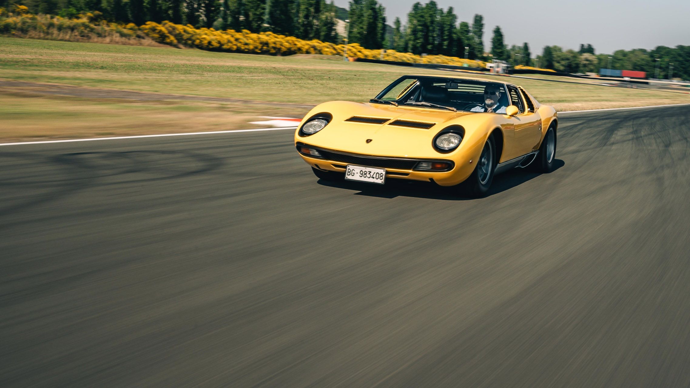 Classic Drive: 1973 Lamborghini Miura SV