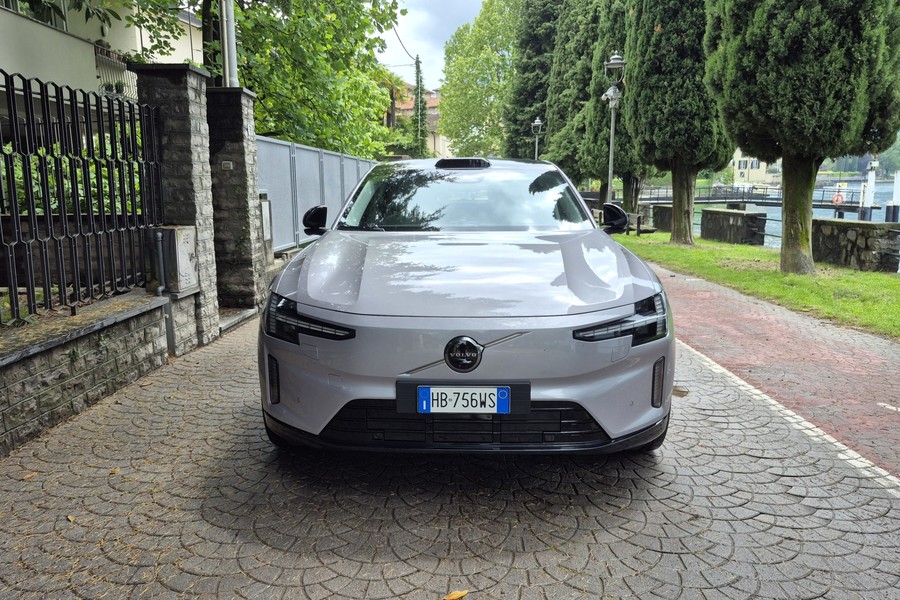 2026 Volvo ES90 electric luxury sedan front three quarter in Italy
