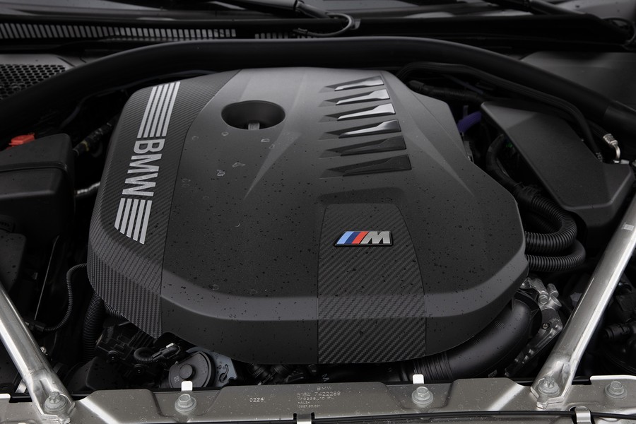 المقصورة الداخلية لبي ام دبليو M440i غران كوبيه 2026