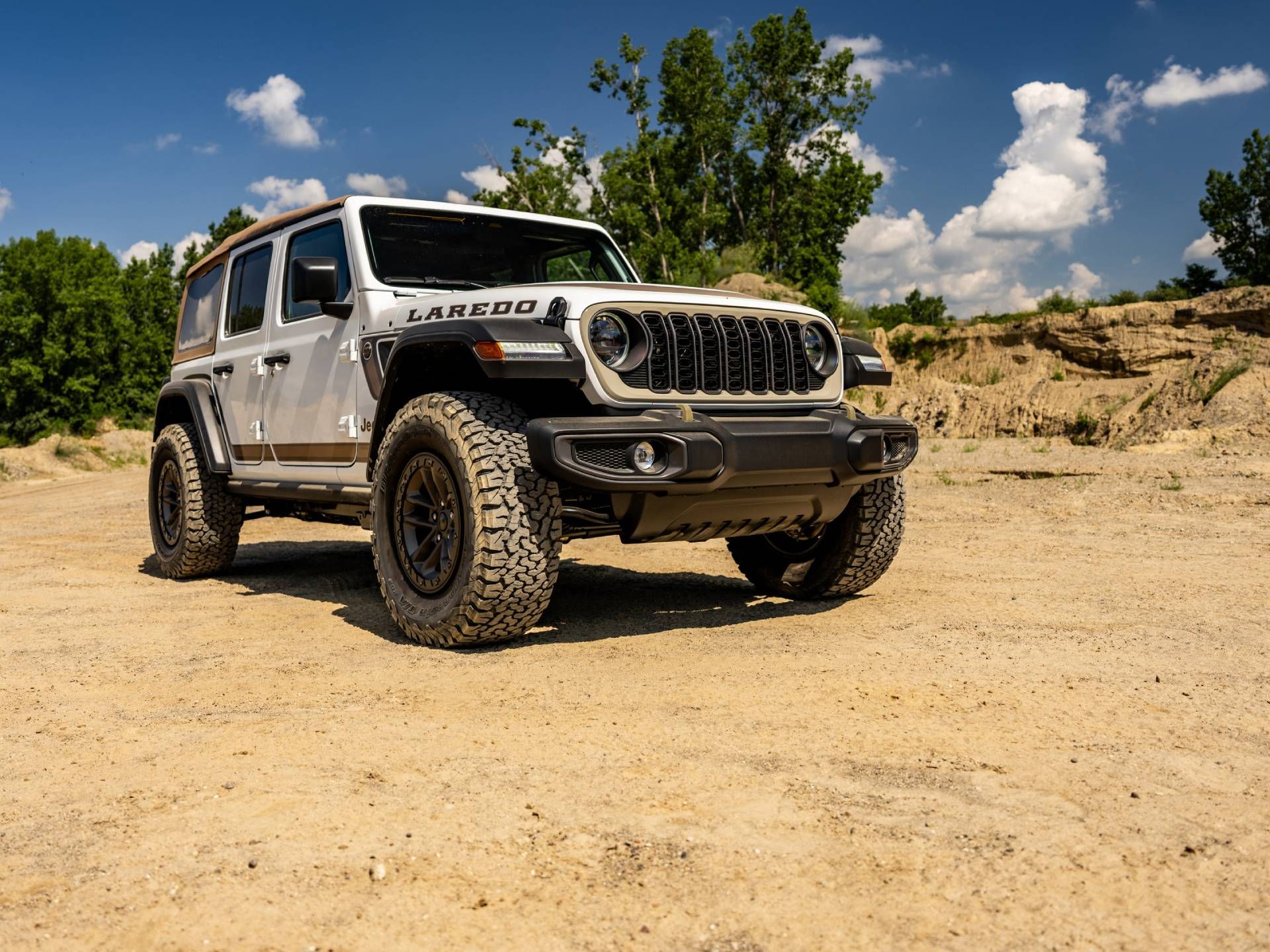 2027 Jeep Wrangler Laredo