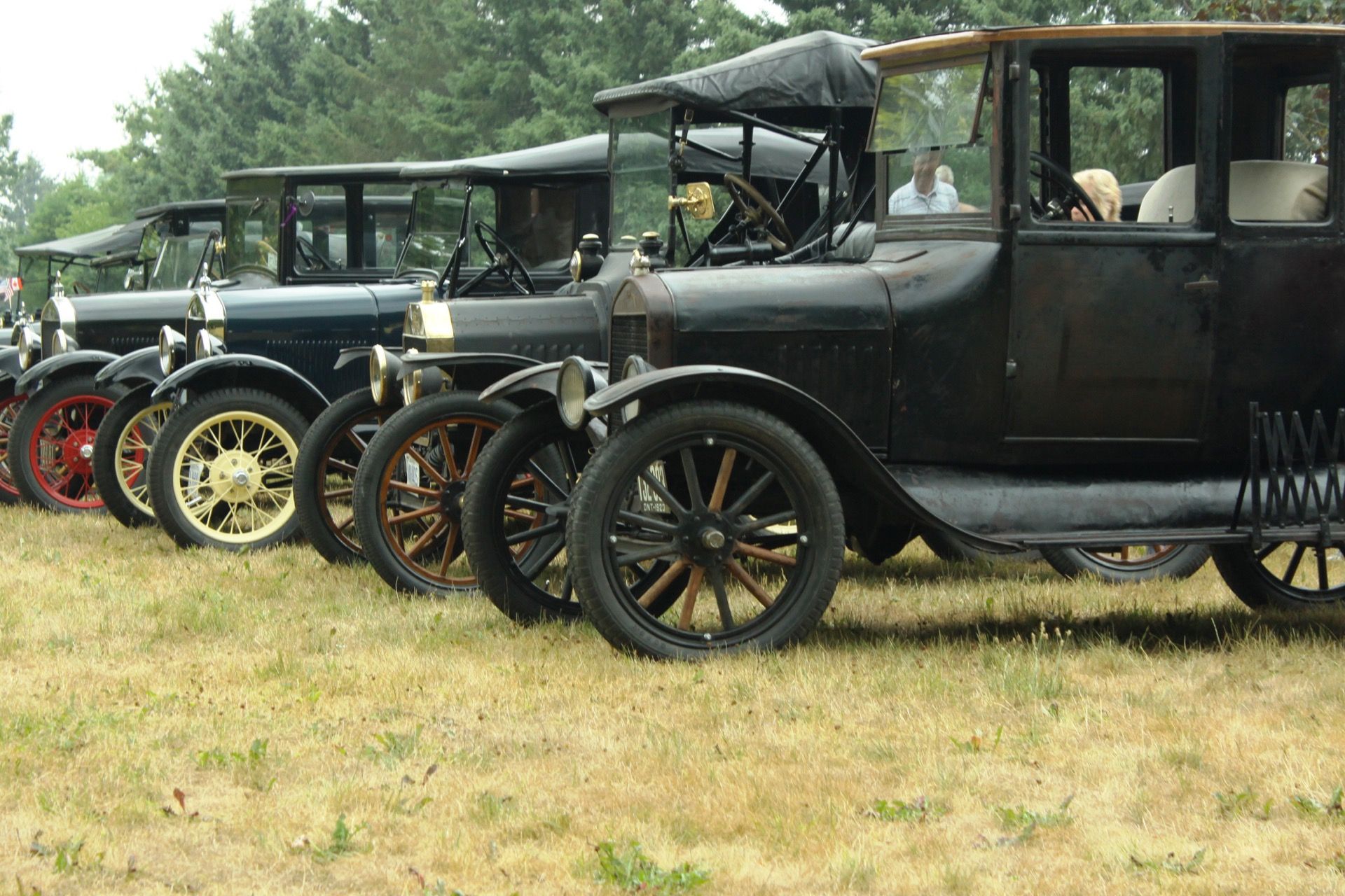 Over 150 Ford Model Ts flood southern Ontario for international tour
