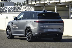 Range Rover Sport Electric