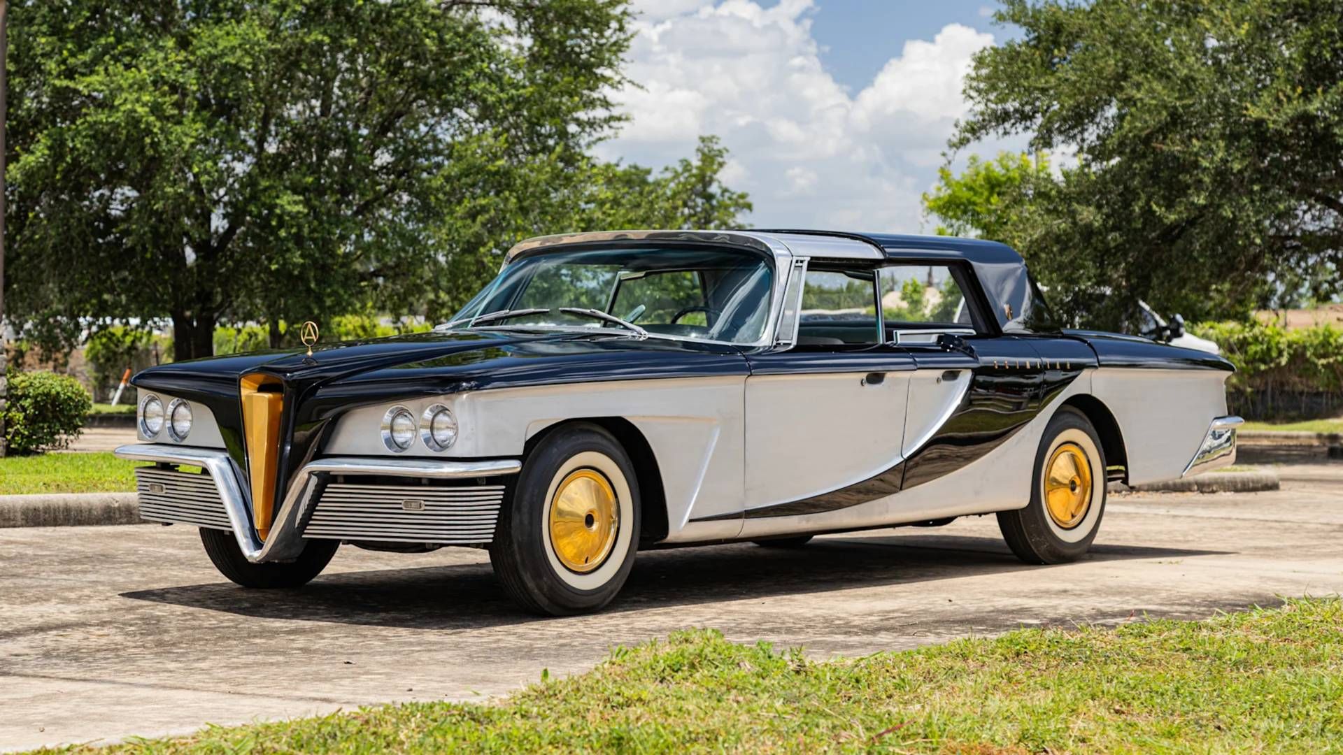 1959 Chrysler Scimitar Town Car Phaeton