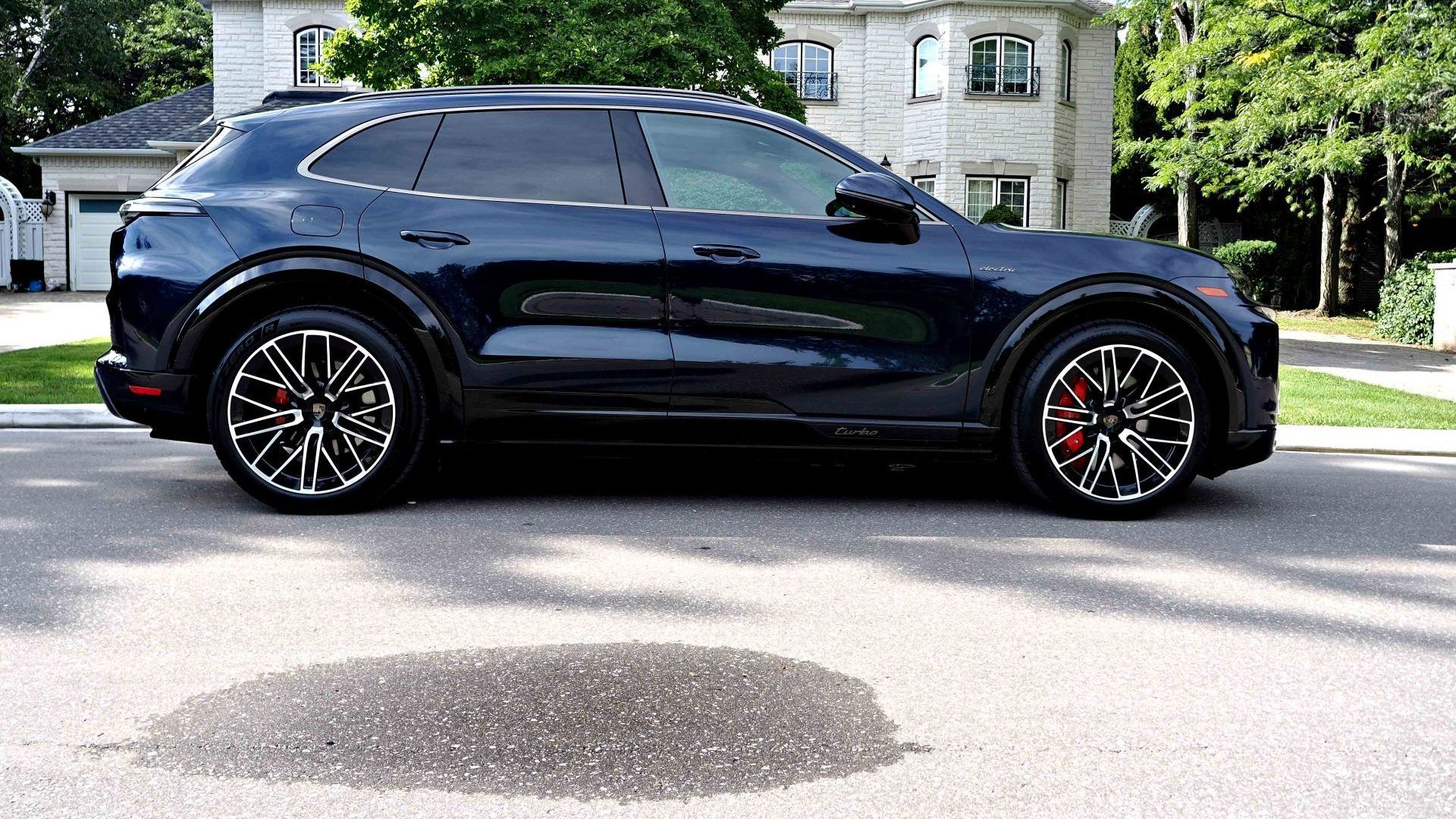 Luxury EV Review: 2026 Porsche Cayenne Turbo Electric | Reviews