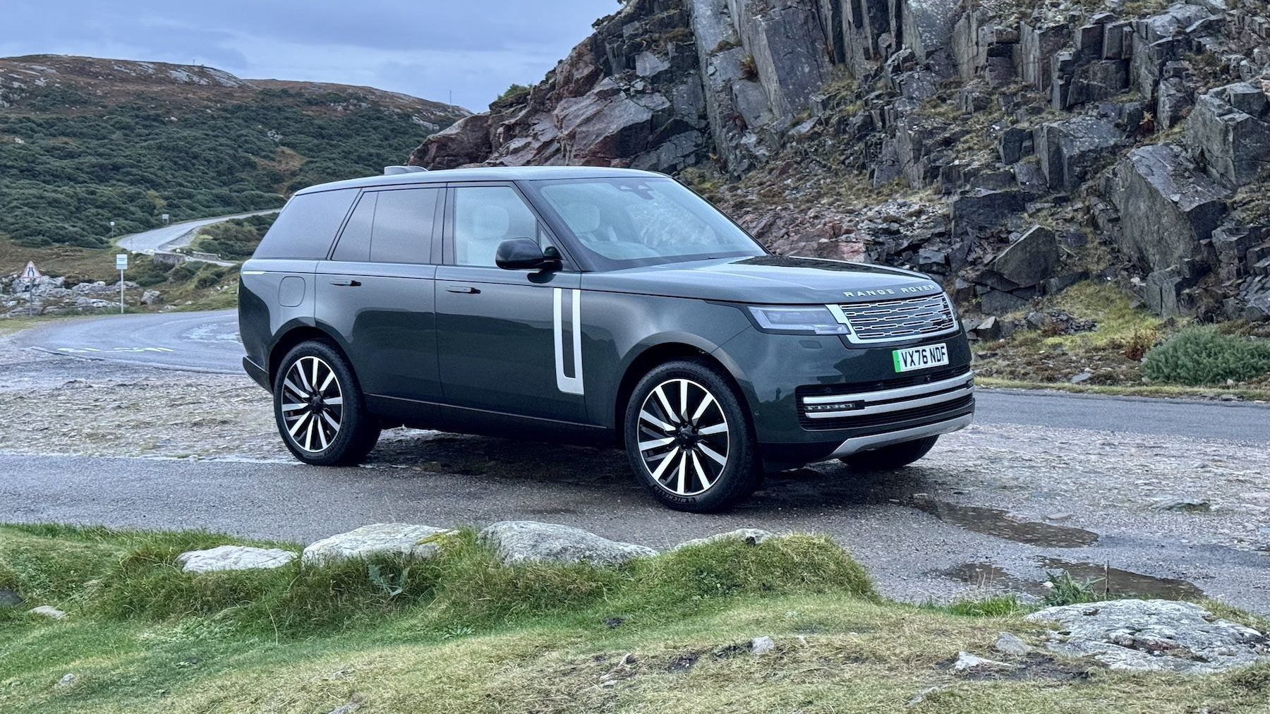 Off-roading the 2027 Range Rover Electric - Reviews | Driving