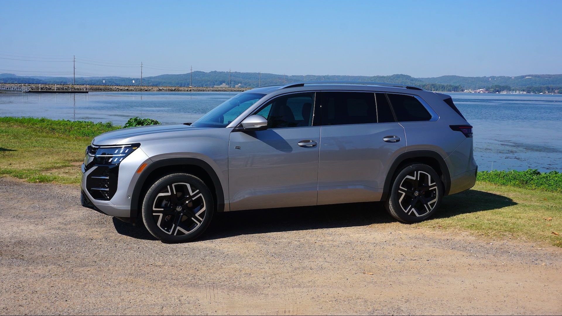 2027 Volkswagen Atlas 03