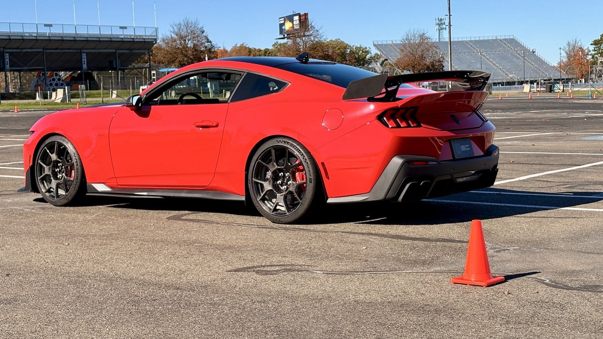 Track Test: 2026 Ford Mustang Dark Horse SC | Reviews